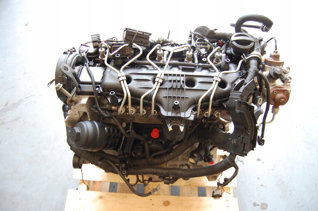 Kompletny silnik VOLVO XC60 D5204T3 2.0 D3 7428982949
