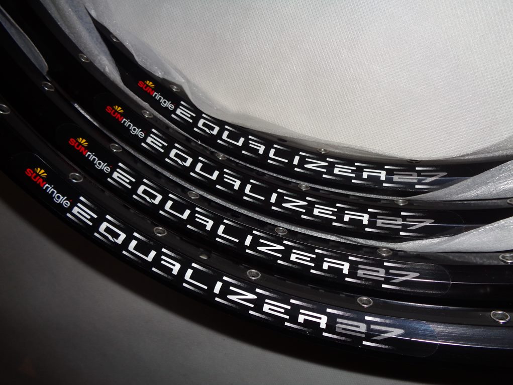 NOWA kultowa OBRĘCZ SUN RINGLE EQUALIZER 27 BLACK