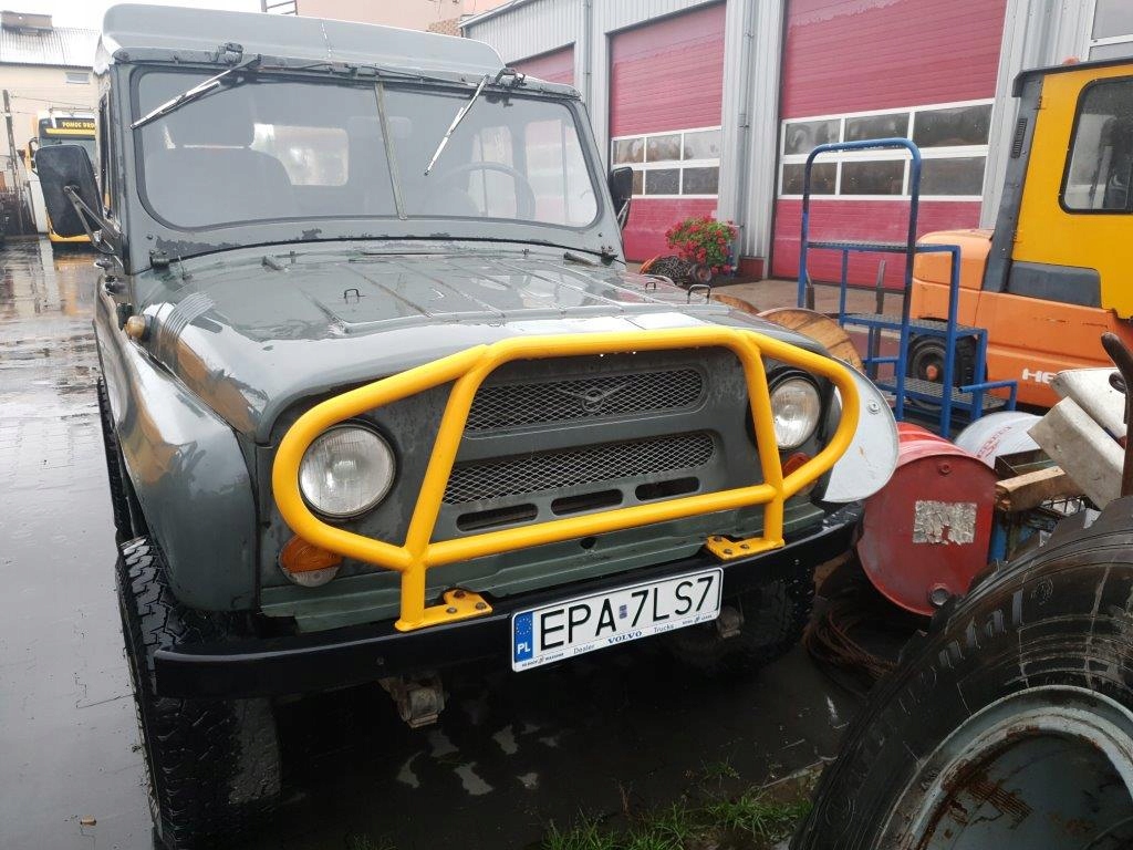 UAZ 469 B z silnikiem Mercedesa 2.4 D