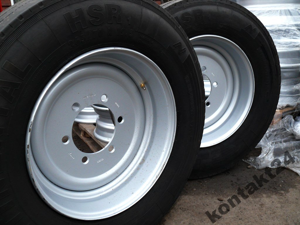 FELGA 19,5 NA 6 OTWORÓW pod opony 285/70R19,5 ET0