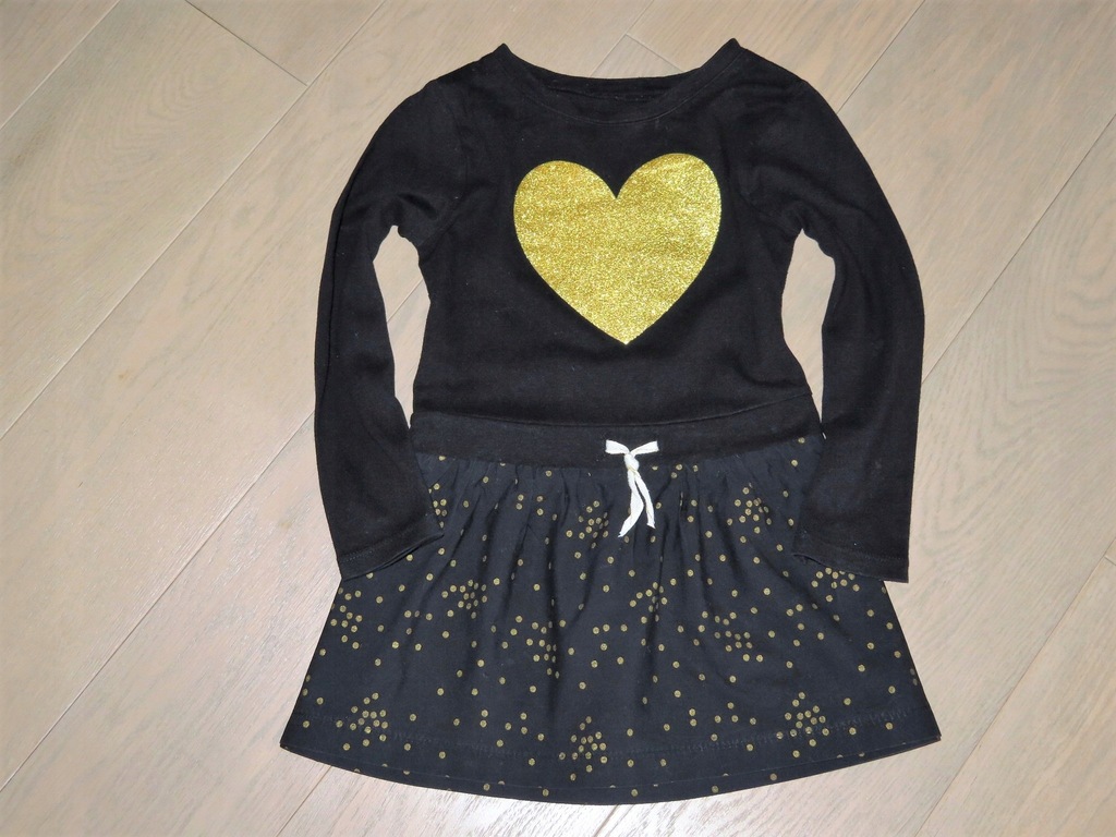 CARTER'S czarna tunika/sukienka z sercem 5 lat
