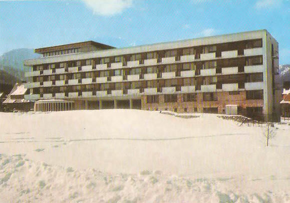 ZAKOPANE --- DOM RZEMIOSŁA --- ZIMA --- 1971