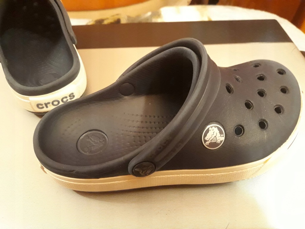 Crocs s store