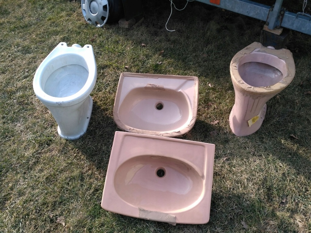 umywalka + miska WC - PRL nowe