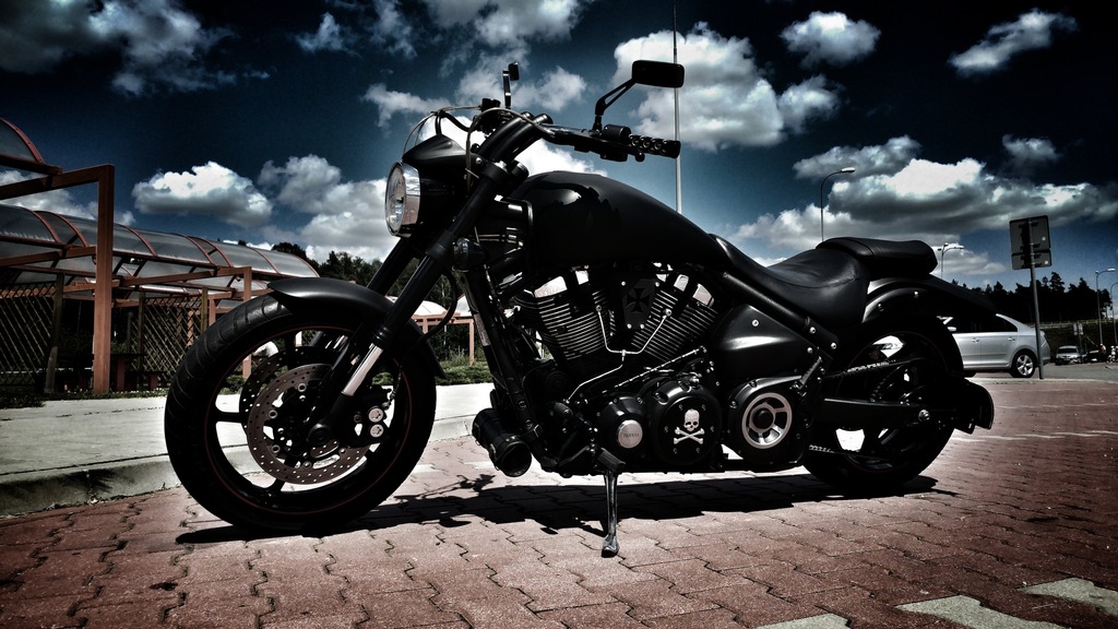 Yamaha Road Star Midnight Warrior XV1700
