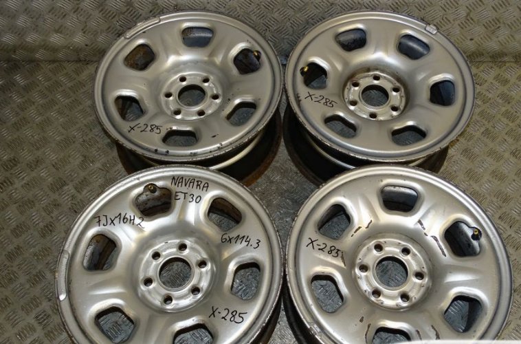 NISSAN NAVARA D40 FELGI STALOWE 6X114.3 16'' ET30