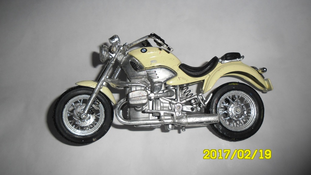 BMW R 1260 motocykl Maisto 1/18 model