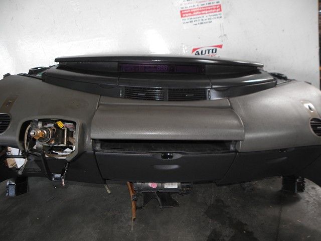 RENAULT ESPACE IV 03- kokpit deska rozdzielcza