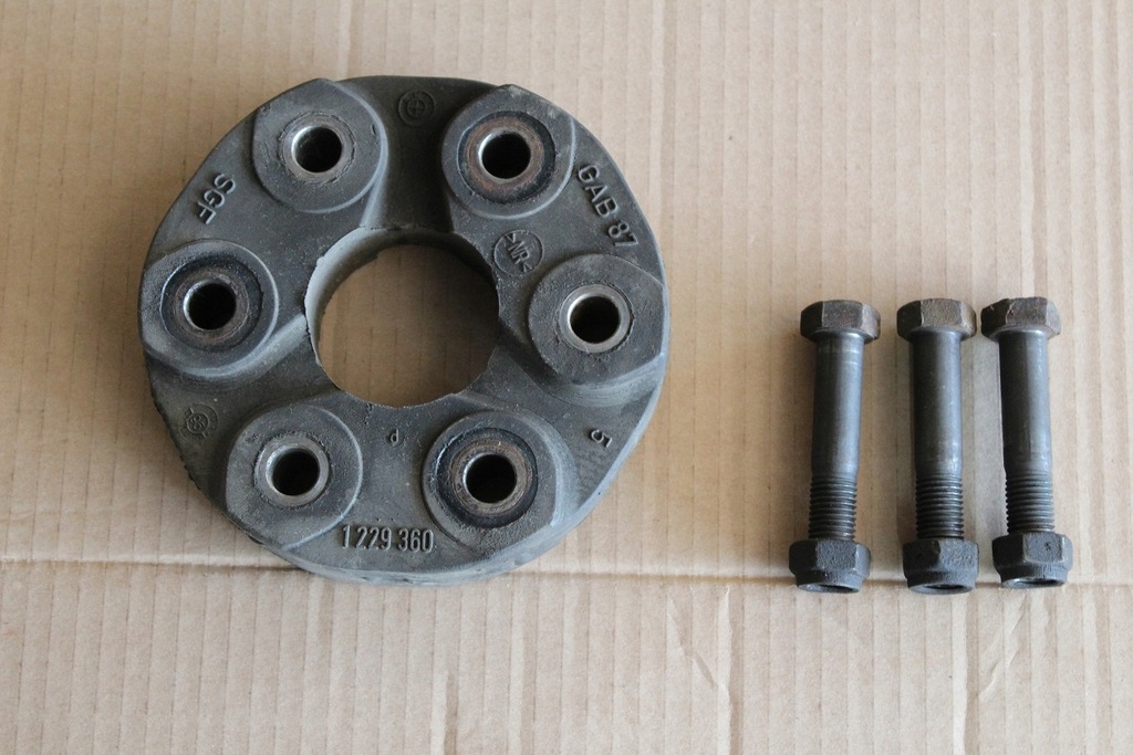 Guma łącznik wału skrzyni BMW e36 e39 e38 m52 2.8