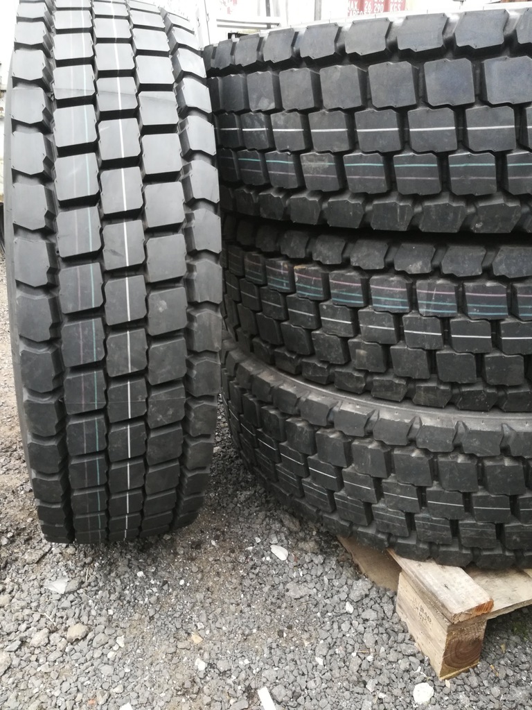 4szt .OPONY NAPĘDOWE 315/80R22,5 DĘBICA DRD   W-WA