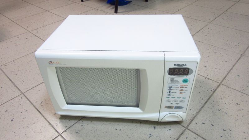 Daewoo KOR630A 800W Compact Microwave Oven - White 