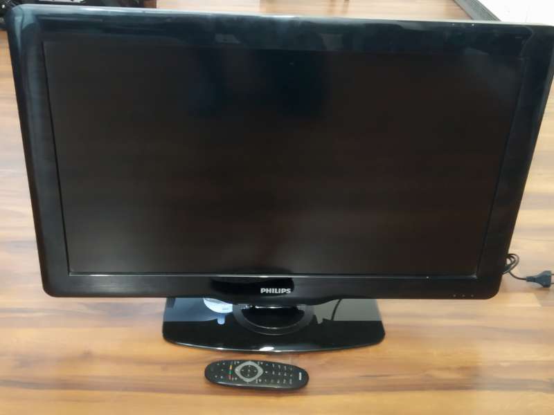 TELEWIZOR PHILIPS 32PFL3606H/58 +PILOT