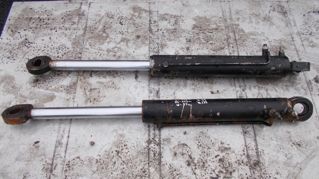SIŁOWNIK HYDRAULICZNY DWUSTRONNEGO DZIAŁANIA 170cm