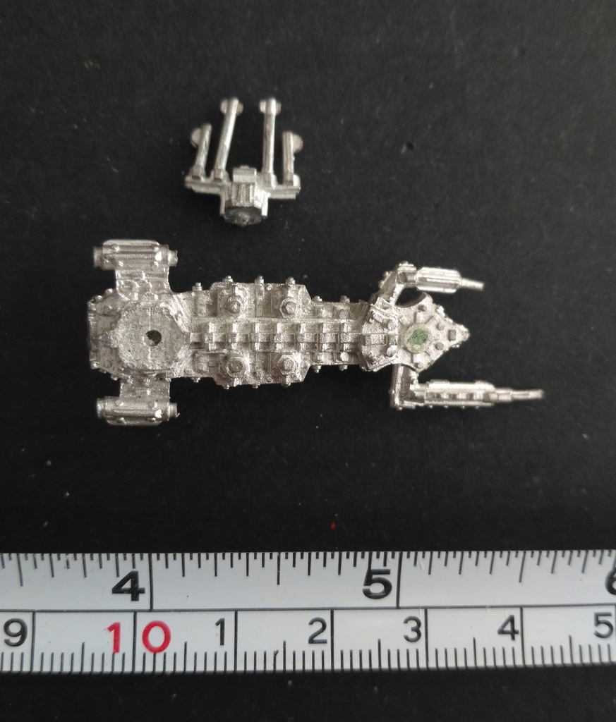 BFG Battlefleet Gothic Chaos Idolator Class Raider