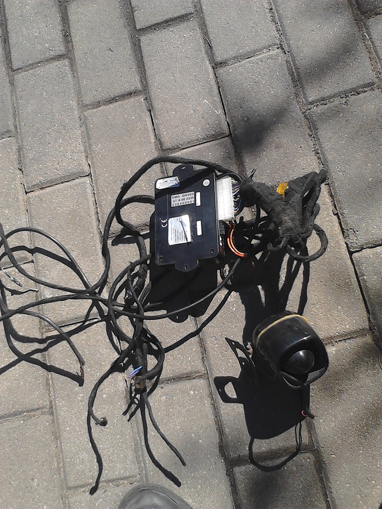 ALARM EMG QX002 instalacja KIA CEED serwis