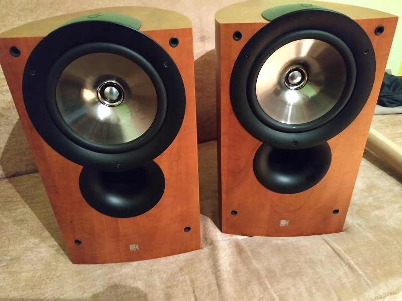kef iq3 sp3500
