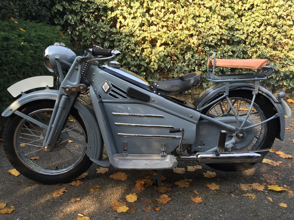 Victoria KR9 1935r 