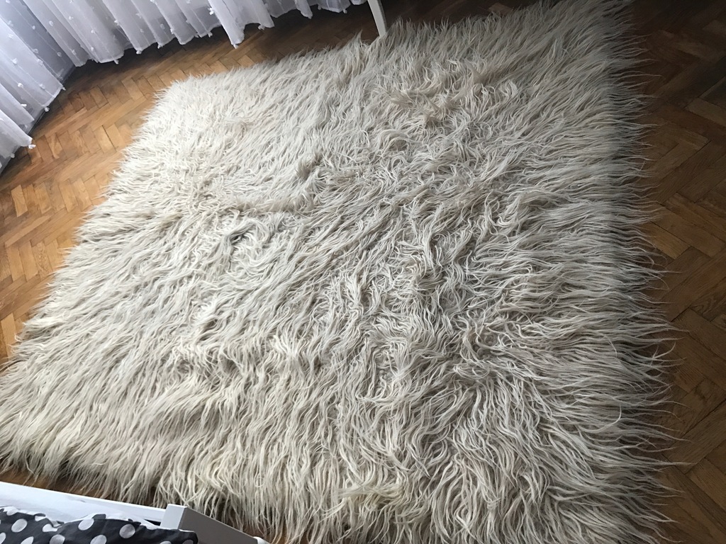 Wełniany dywan ecru włochacz flokati IKEA 190x190
