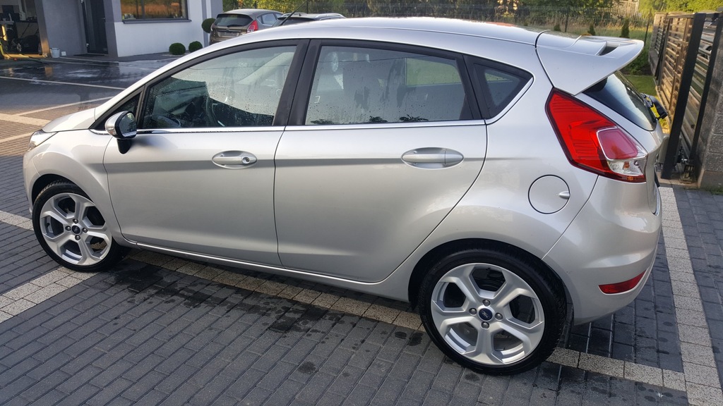FORD fiesta MK7 2015 rok TITANIUM 1,5D