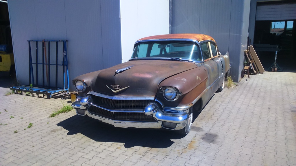 Zabytkowy Cadillac Deville
