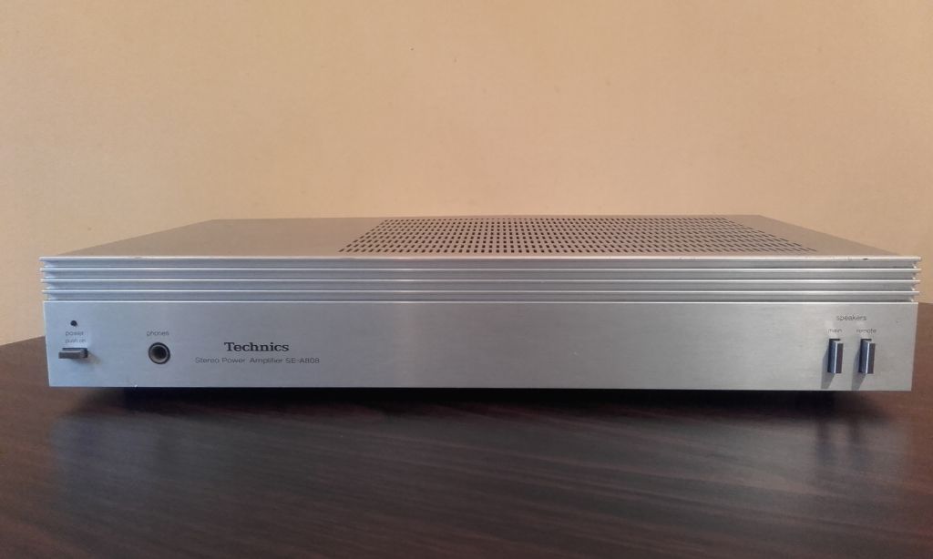 Wzmacniacz ,końcówka mocy TECHNICS SE-A808 Ładny
