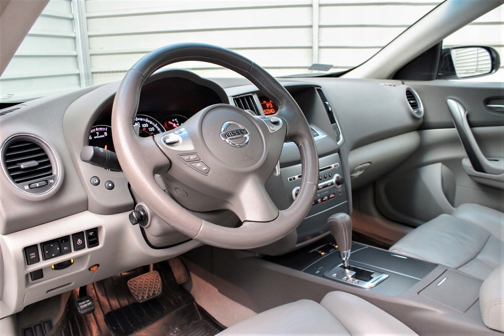 Nissan Maxima AUTOMAT + Klimatroni + Skóra + Elekt