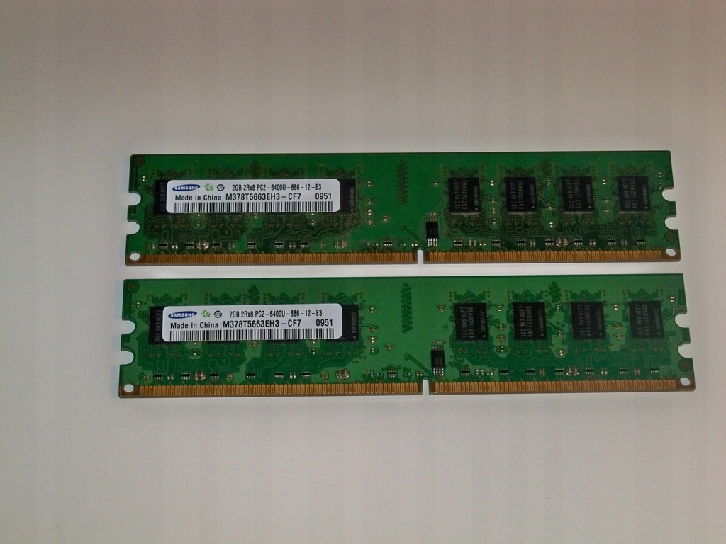SAMSUNG DDR2 4 GB ( 2 X 2 GB )