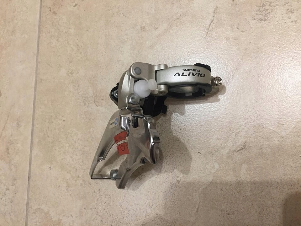 Przerzutka Przód Shimano Alivio FD-M411