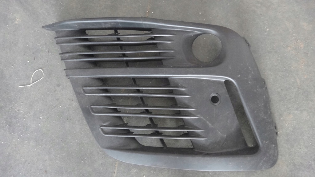 KRATKA PRAWA CITROEN SPACETOURER ATRAPA 981172337