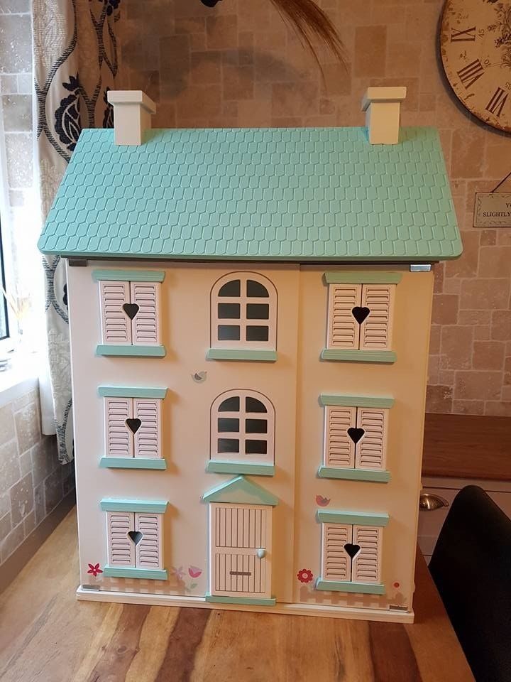 Domek dla Lalek GEORGE HOME (BEZ MEBLI I LALEK)