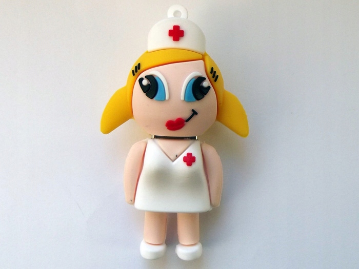 PREZENT DLA PIELĘGNIARKI :) ŚMIESZNY PENDRIVE 32GB