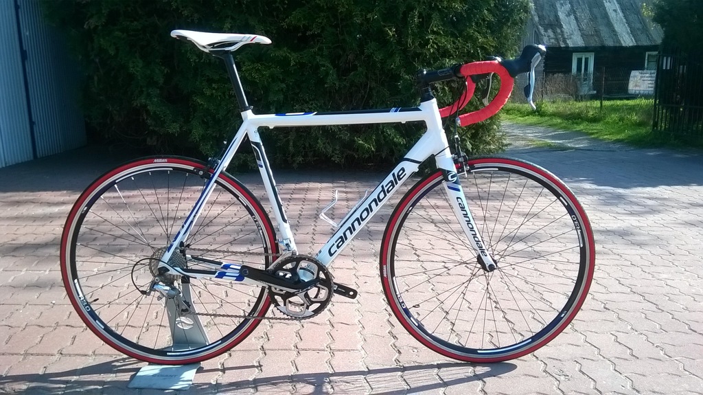 Cannondale caad8 cheap tiagra 2015