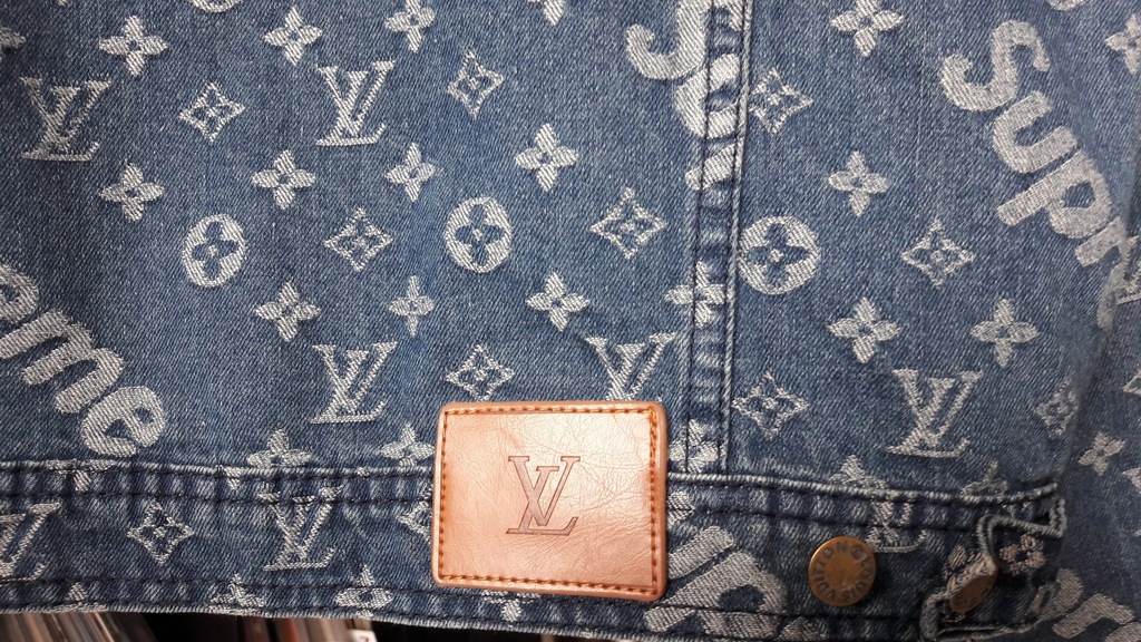 Cut Vuitton Supreme Denim yarn-dyed processing 330 x 145 cm - Catawiki