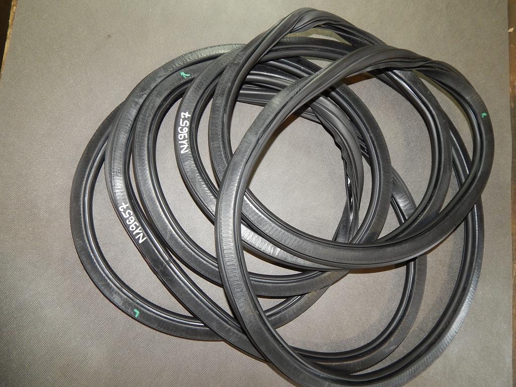 AUDI A3 8V DOOR SEAL 8V3831722