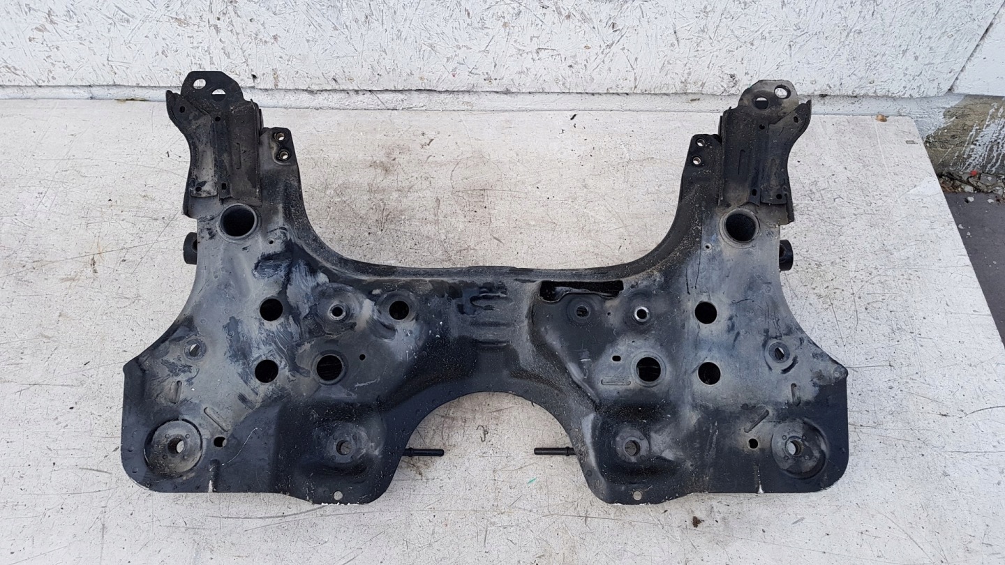 axle beam subframe axle beam TRAWERS front FIAT 500L