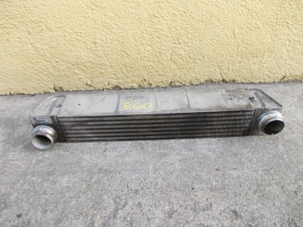 BMW 5 E60 E61 INTRCOOLER