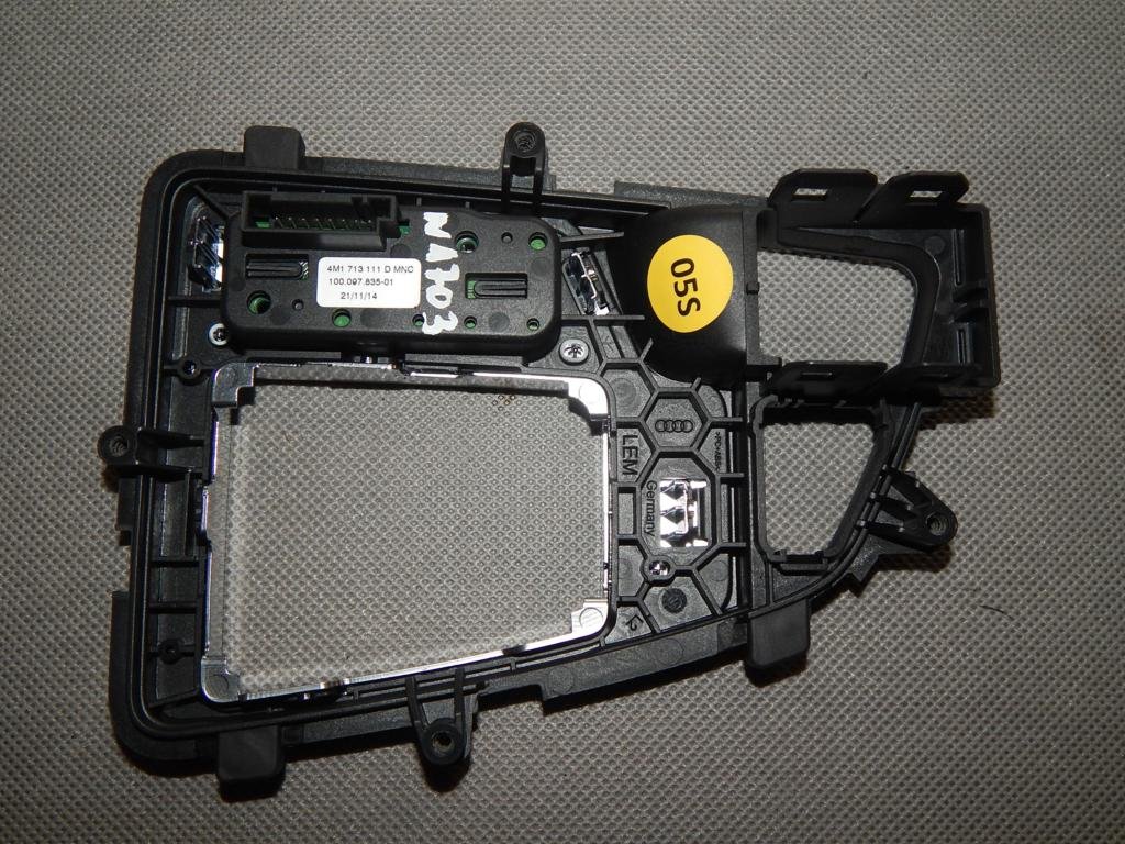 AUDI Q7 4M RAHMEN PANEL GALKI getriebe 4M1713111D