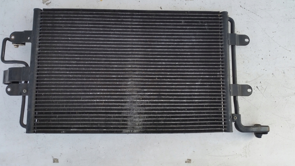 Radiateur climatisation 1J0820411D VW BORA GOLF IV