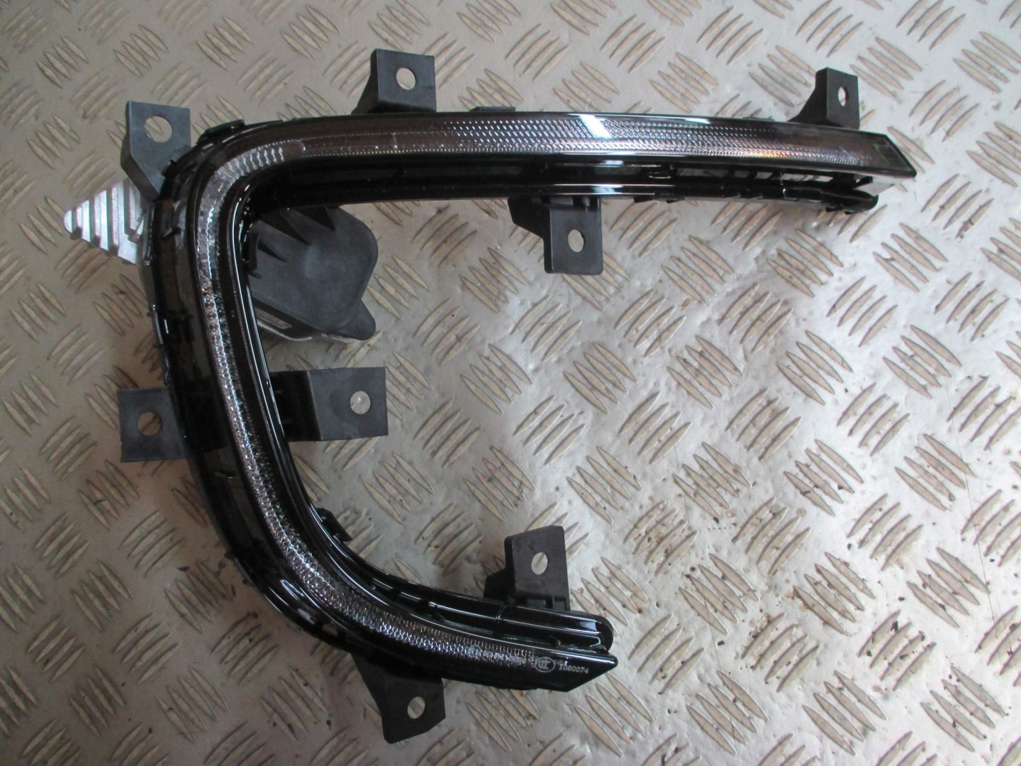daytime running lights right VW E-UP 13-16