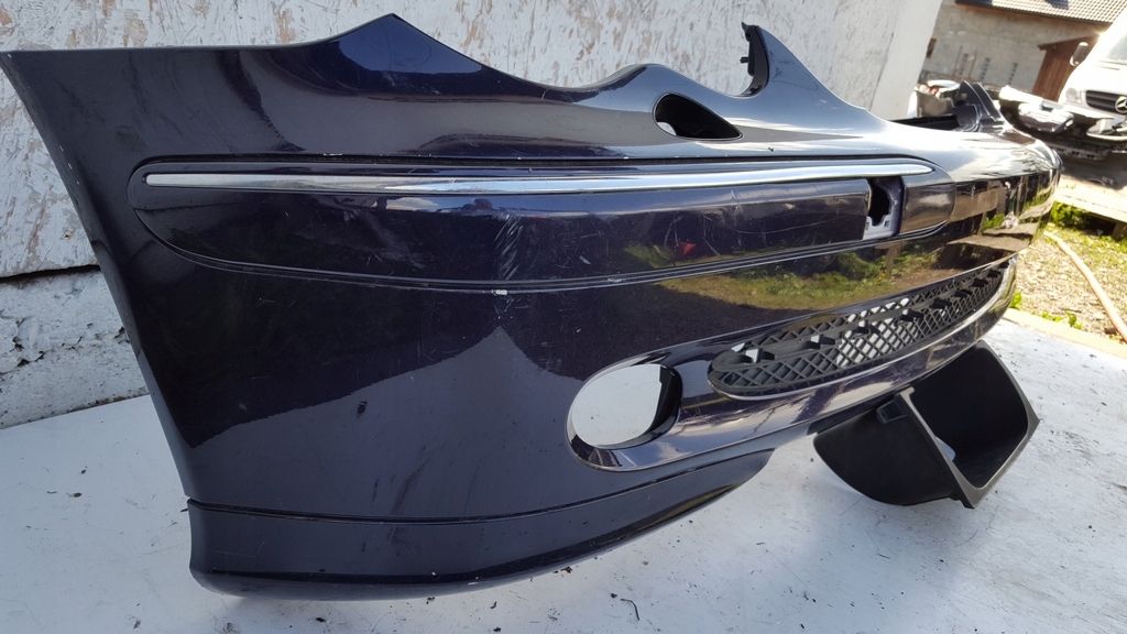 Frontstoßstange MERCEDES C-KLASA W 203 unter Spritzdüsen