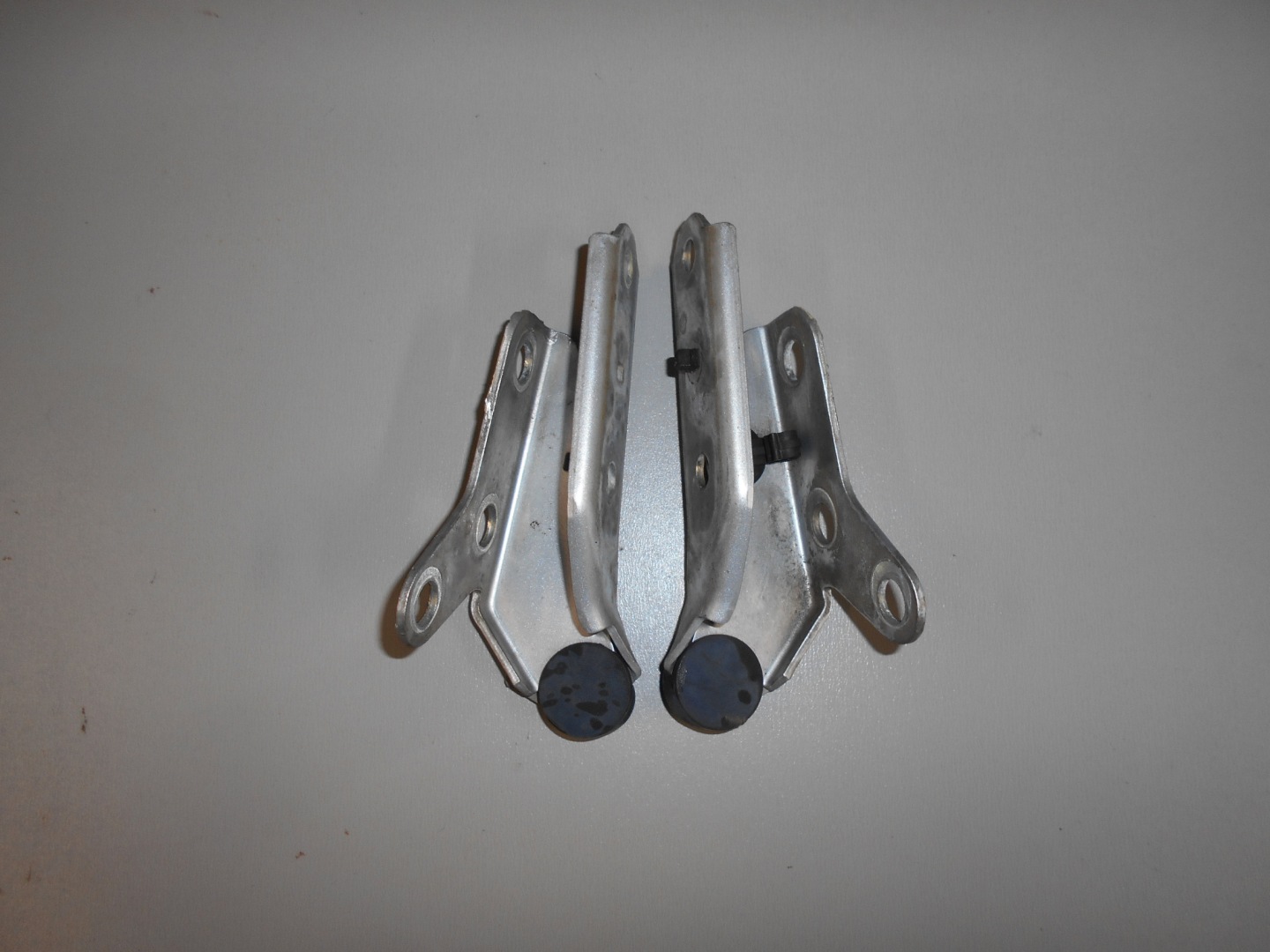 Cerniere cofano VW POLO 9N 6Q0823301B 302B KOMPLET