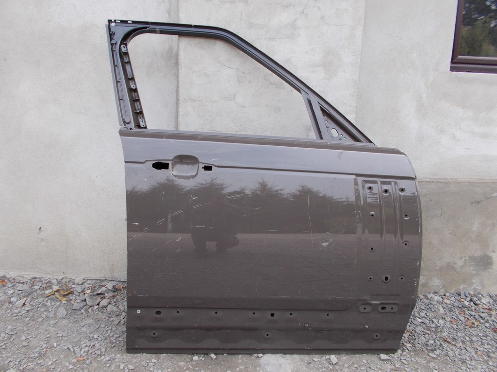 door right front L R RANGE ROVER VOGUE IV L405
