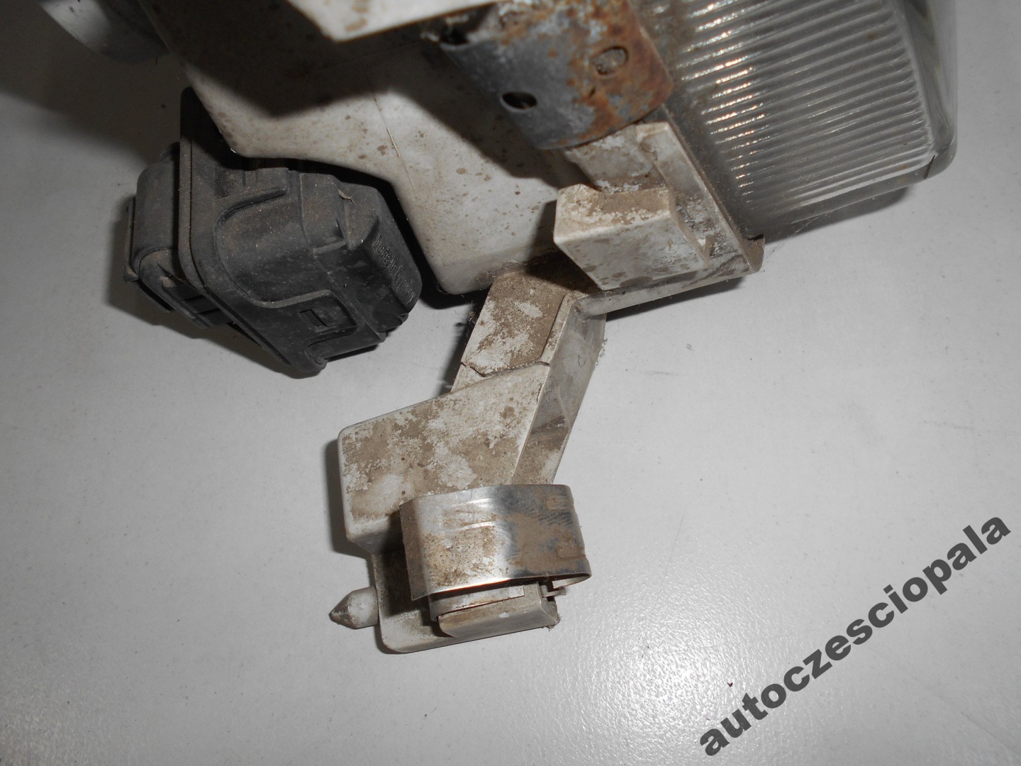 light right front SKODA OCTAVIA and lens