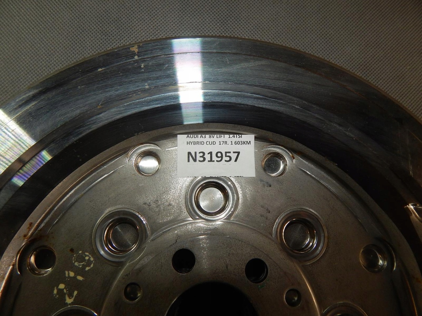 AUDI A3 8V wheel flywheel 04E105266P