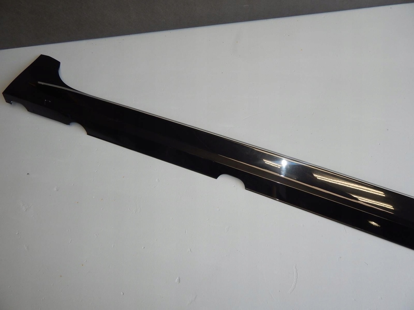 AUDI A4 B9 moulding threshold right ALLROAD 8W9853856B