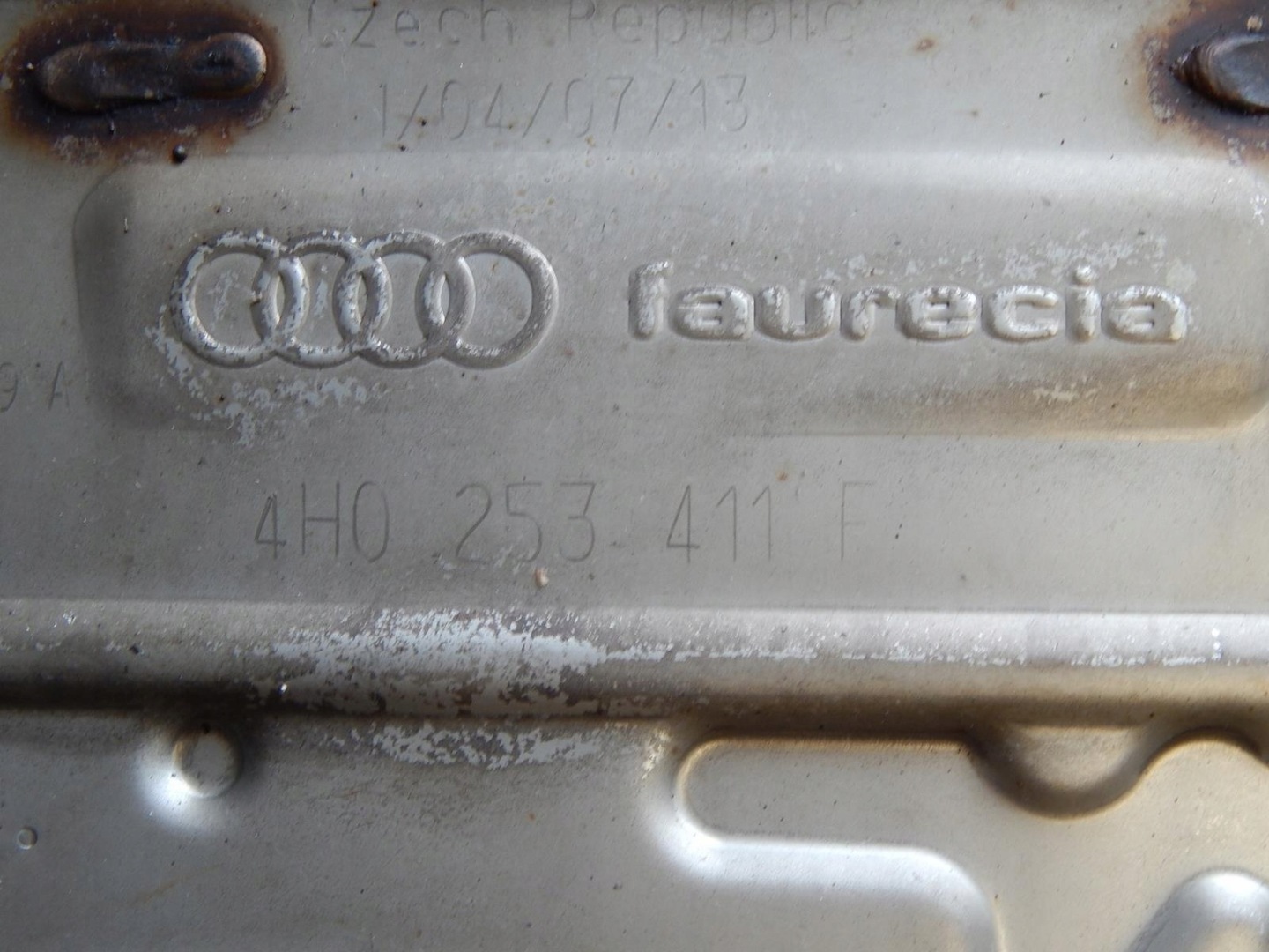AUDI A8 L Échappement TLUMIK 4H0253611Q