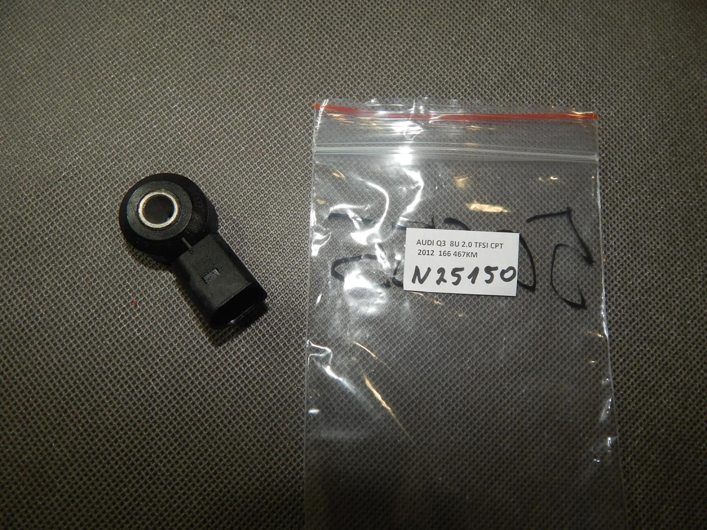 AUDI Q3 8U Sensor STUKOWY 030905377G