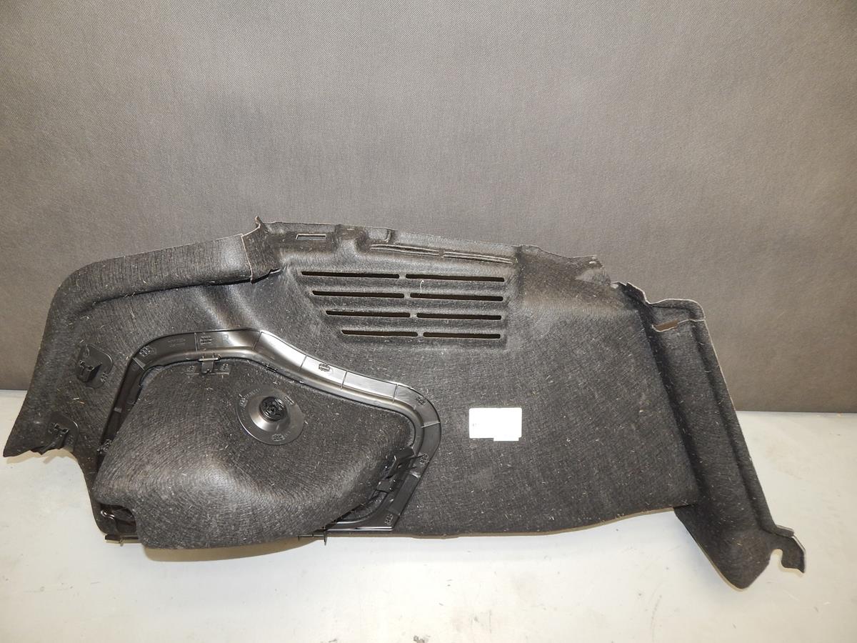 AUDI A4 B9 boot upholstery right 8W5863880B