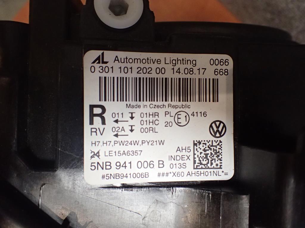 light front front right VW TIGUAN 015