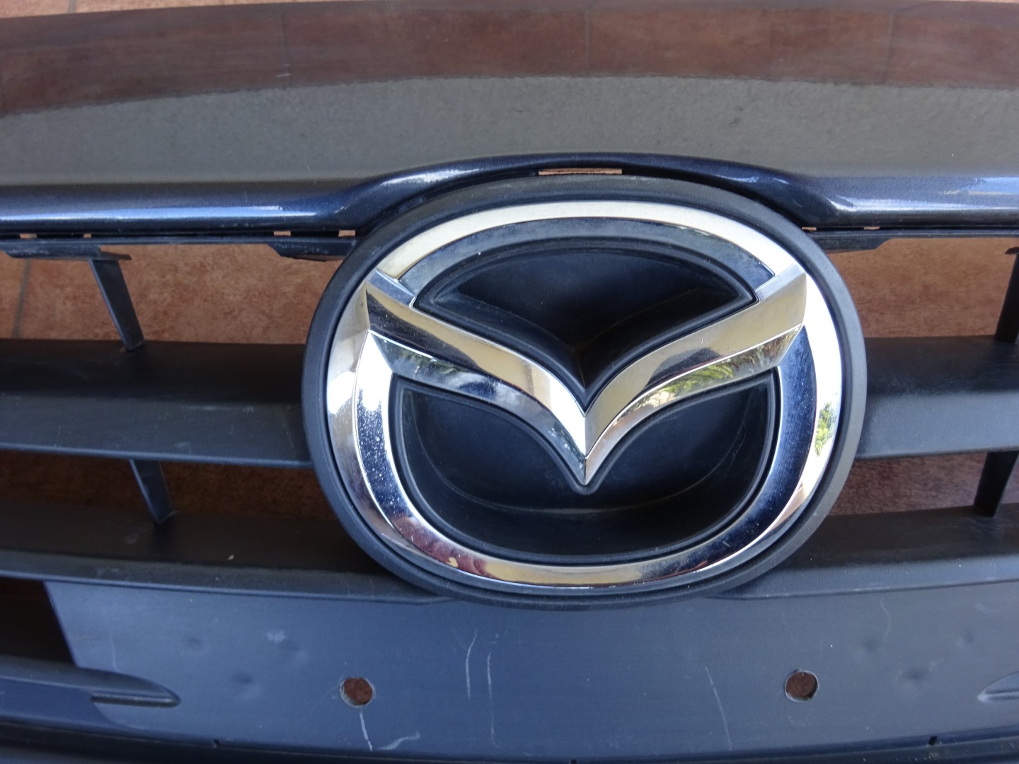 Mazda 3 BP Kühlergrill FRONTGRILL Kühlergitter BJS750712 - Thumbnail 7